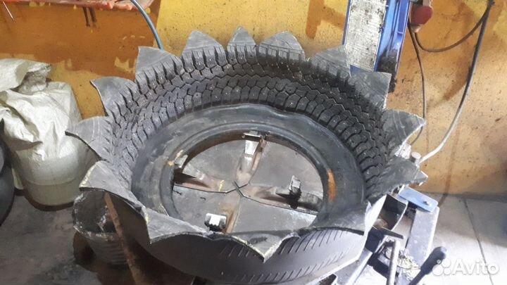 Клумба из автомобильной покрышки