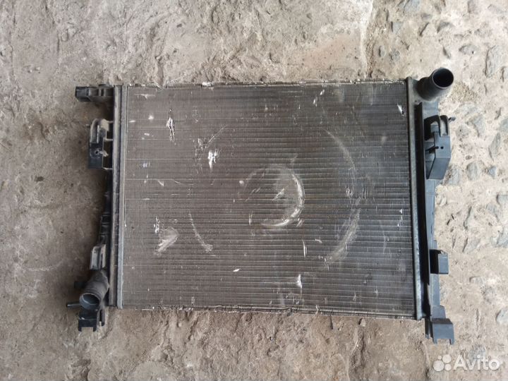 Радиатор Renault duster