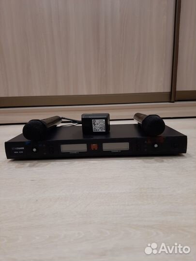 Радиосистема Invotone WM-250 + 2 Микрофона