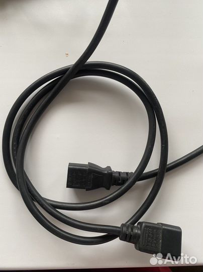Кабель для компьютера