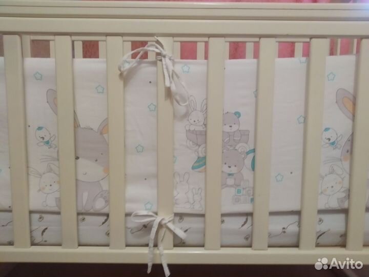 Детская кроватка