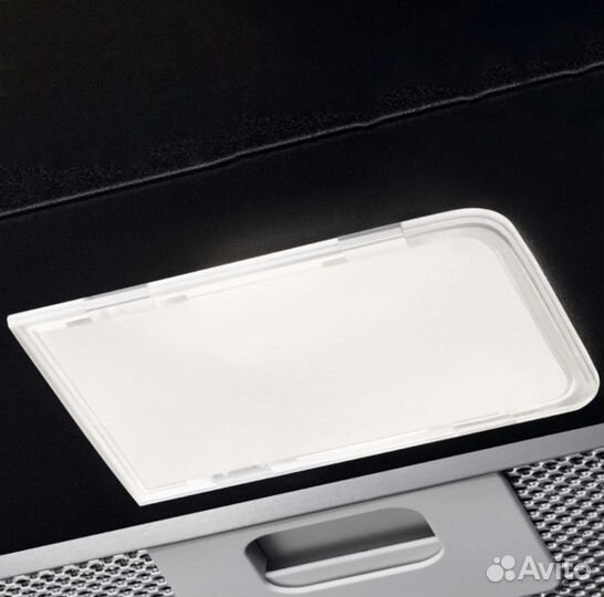 Вытяжка 60 см Electrolux efc226b новая