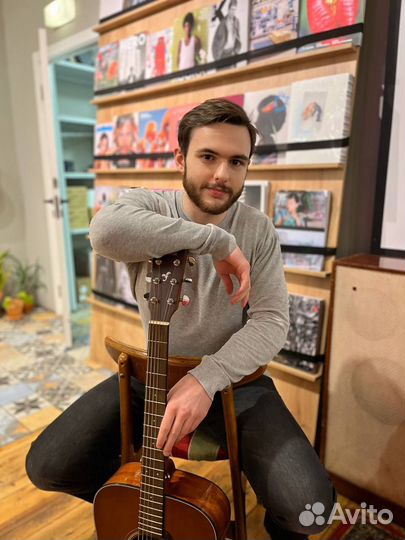 Преподаватель по гитаре / Уроки игры на гитаре