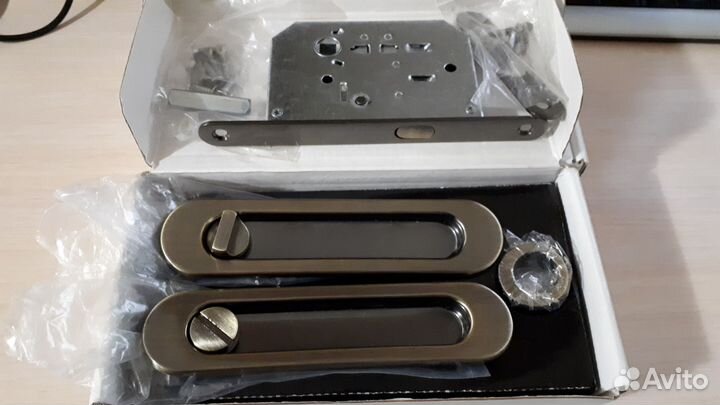 Дверные ручки