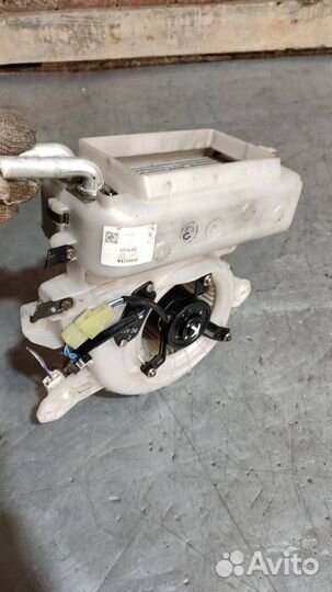 Вентилятор печки дополнительный Toyota 8711044050