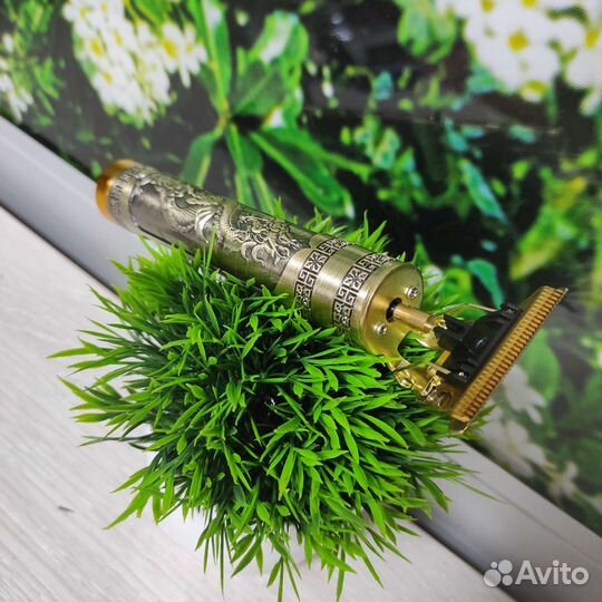 Триммер для бороды и усов