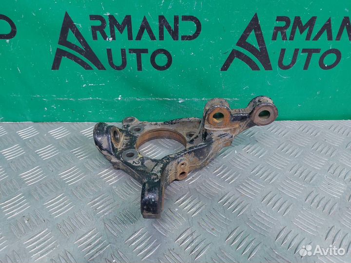 Кулак поворотный передний правый Toyota Camry 8