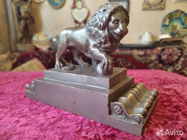 Скульптура СССР 70-ые гг. Лев с шаром, силумин