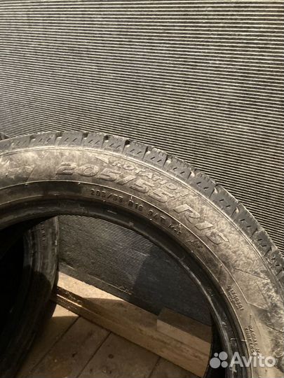 Pirelli Ice Zero 205/55 R16 94T