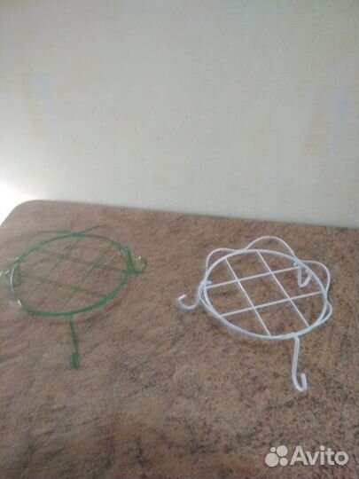 Подставка под цветы