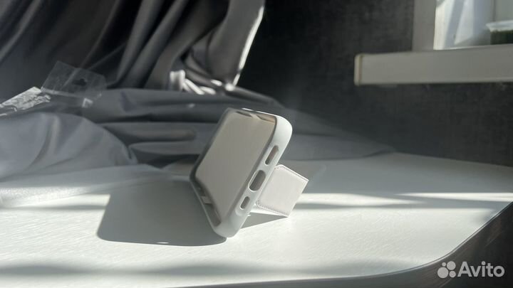 Чехол на iPhone 13 pro