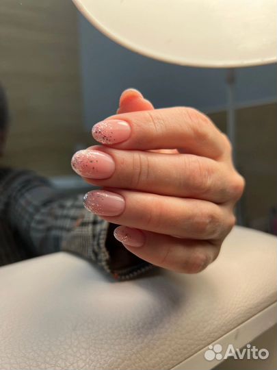 Маникюр педикюр