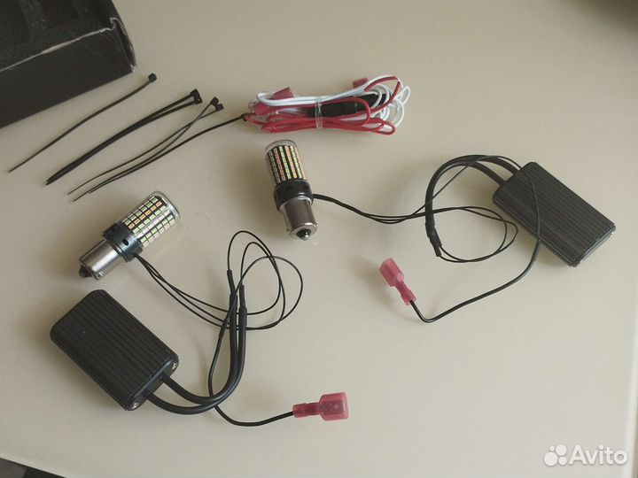 Дневные ходовые огни с поворотником