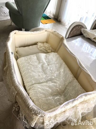 Люлька для новорожденных на выписку