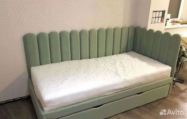 Кровать детская мягкая