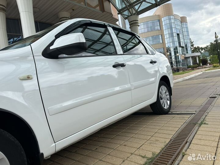 LADA Granta 1.6 МТ, 2015, 146 000 км