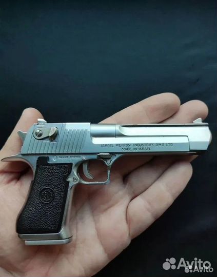 Desert Eagle уменьшенная модель, масштаб 1/2