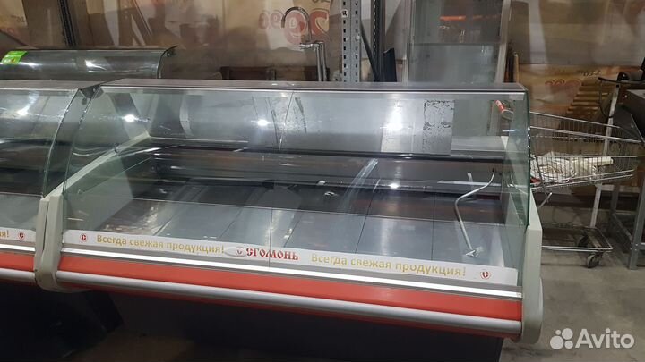 Холодильная витрина