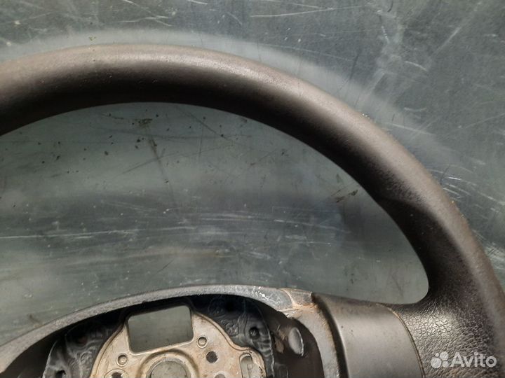 VW Caddy 3 04-15 Рулевое колесо