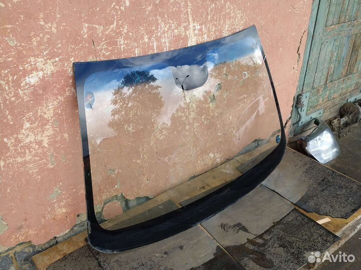 Лобовое стекло chevrolet cruze