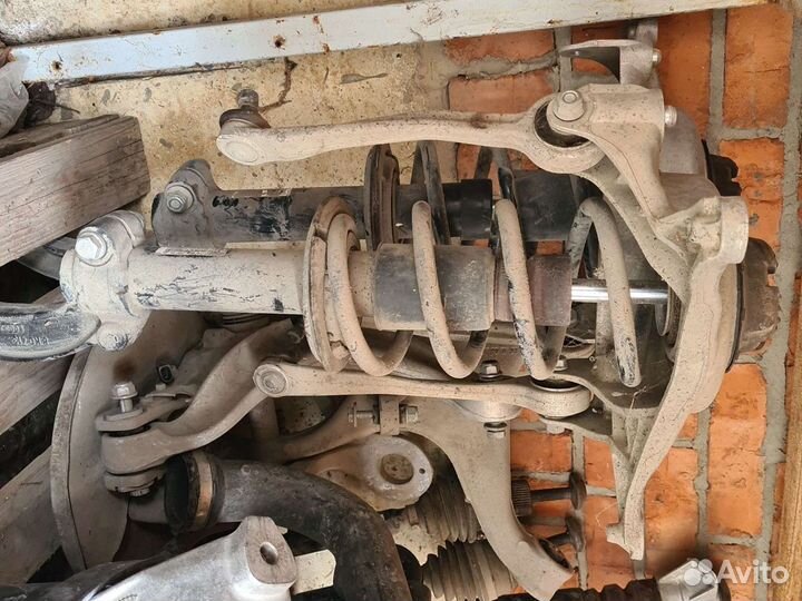 Audi a4 B8 2014 амортизатор