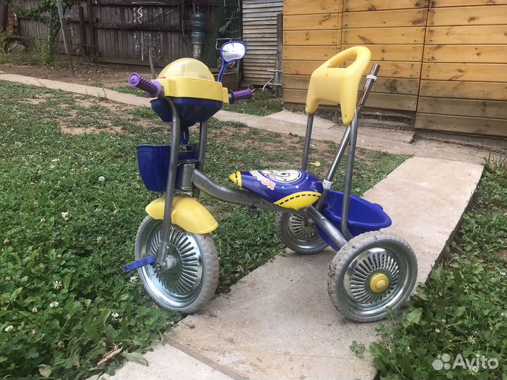 Велосипед трех колесный