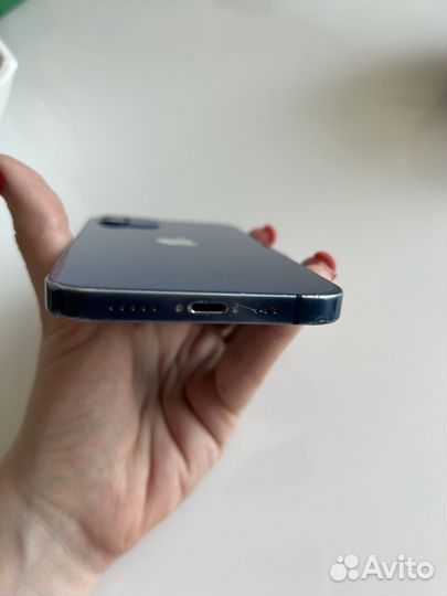 Apple iPhone 12