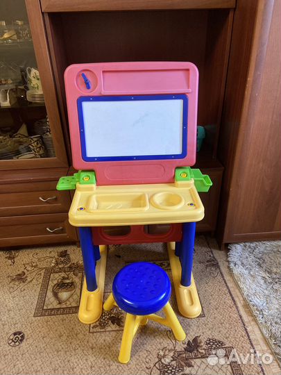 Детский стол и стул
