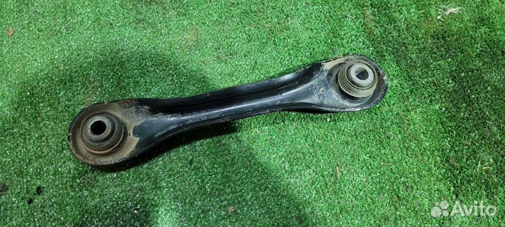 Рычаг подвески задний поперечный Ford Focus 3