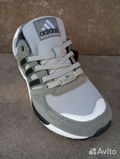 Кроссовки adidas torsion grey