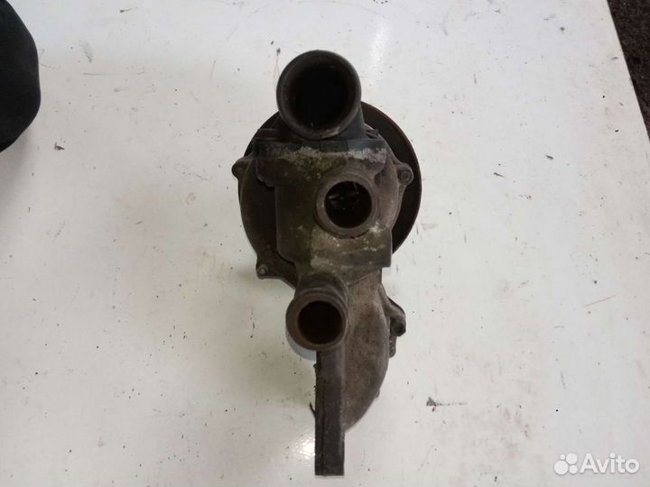 Помпа audi 80 b3