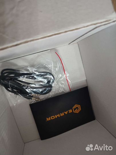 Активные наушники earmor