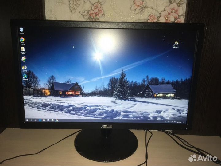 Mонитр Asus 22 дюйма vp228de