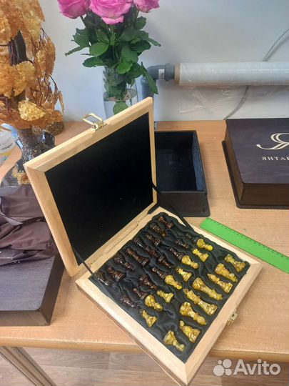 Шахматы янтарь Пресс