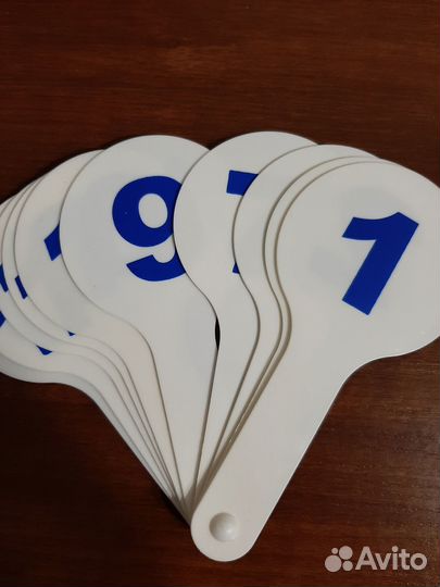 Веер букв и цифр