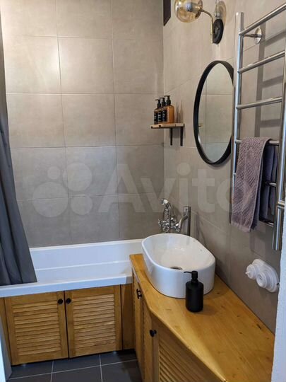 2-к. квартира, 54 м², 3/9 эт.