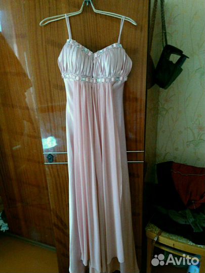 Платье вечернее