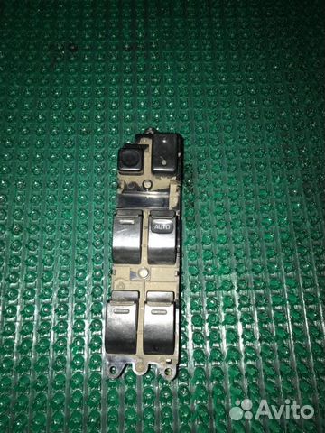 Блок управления стеклоподъемниками Toyota Sprinter