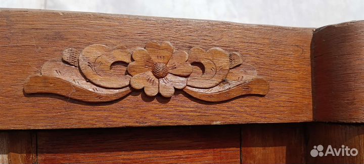 Старинный буфет горка