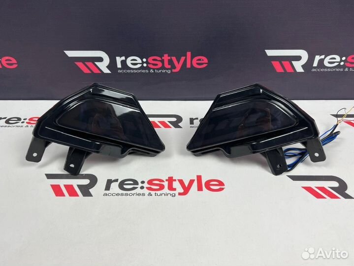 Катафоты Toyota Rav4(XA40) 2м U2235