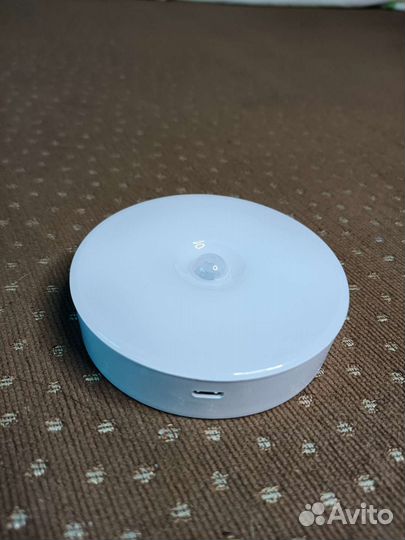 Светодиодная лампа с датчиком движения