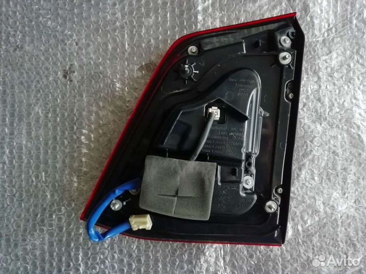 Фонарь задний Toyota LC200