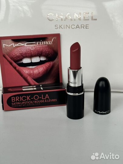 Помада в мини версии MAC Sleek satin Brick O-La