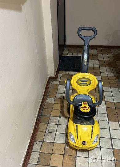 Машинка каталка толокар