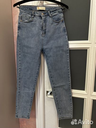 Джинсы