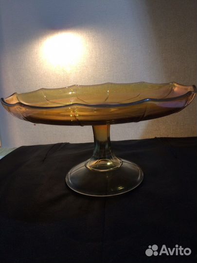 Ваза на ножке радужное стекло,ссср