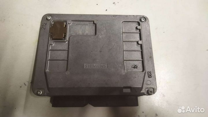 Блок управления двигателя Skoda Octavia 2000-11