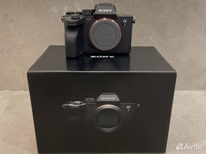 Sony Alpha a7 IV (ilce-7M4) Body New