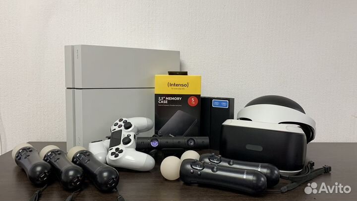 PlayStation 4 - VR MegaPack