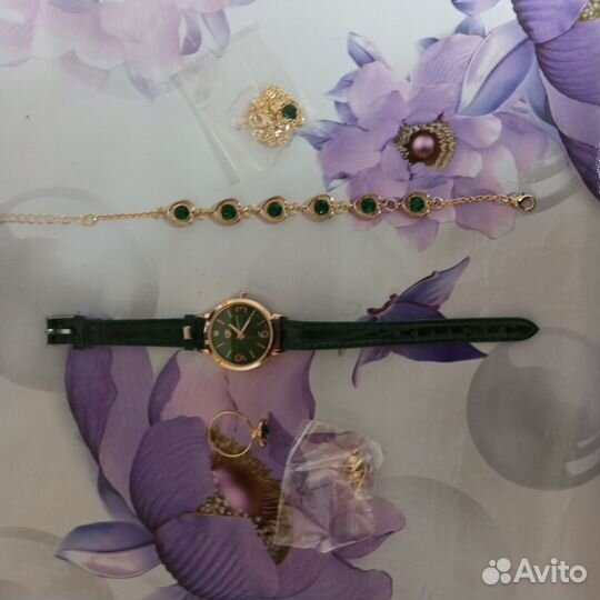 Часы наручные женские